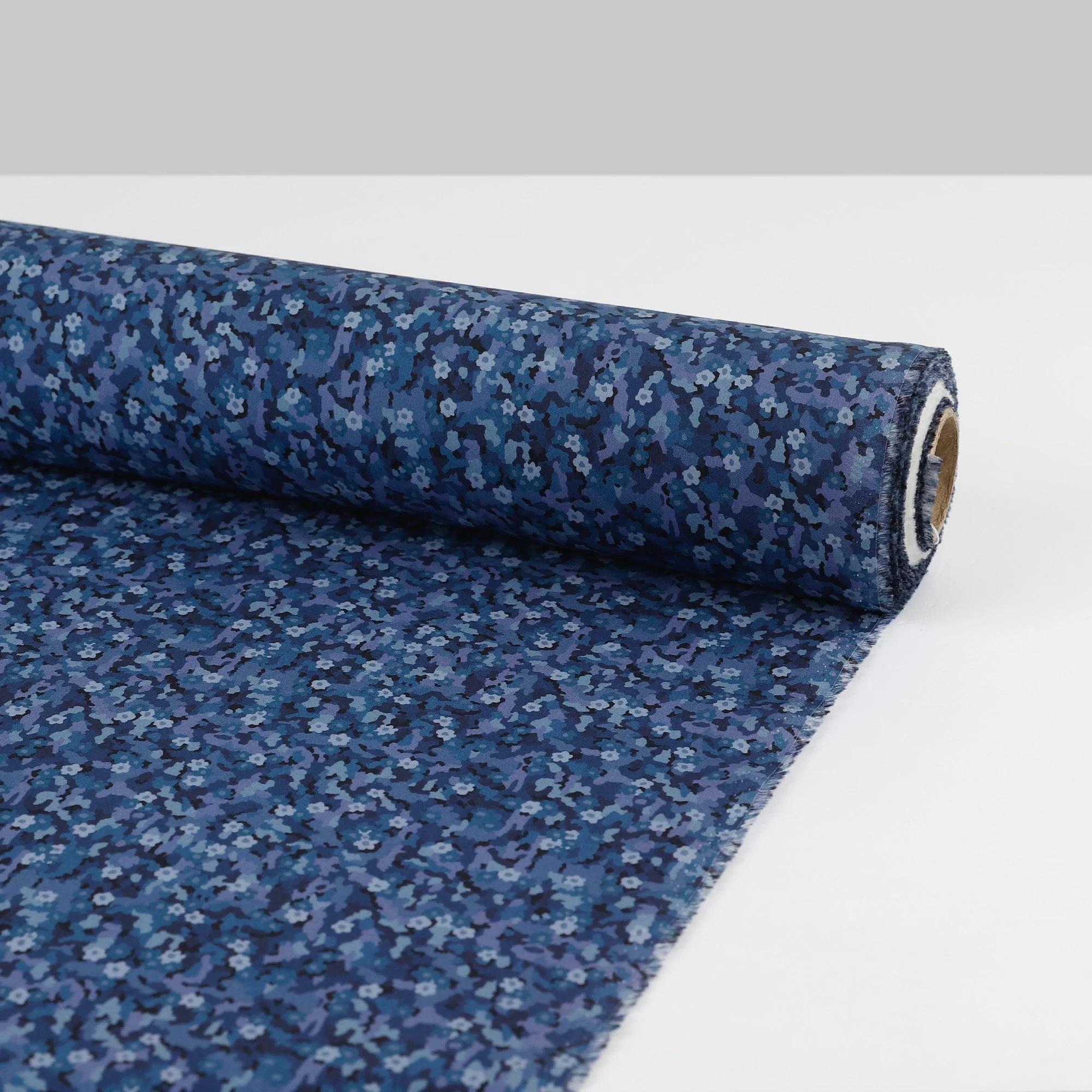 Liberty Piccadilly Poplin - Adam Sapphire/B - Image 3