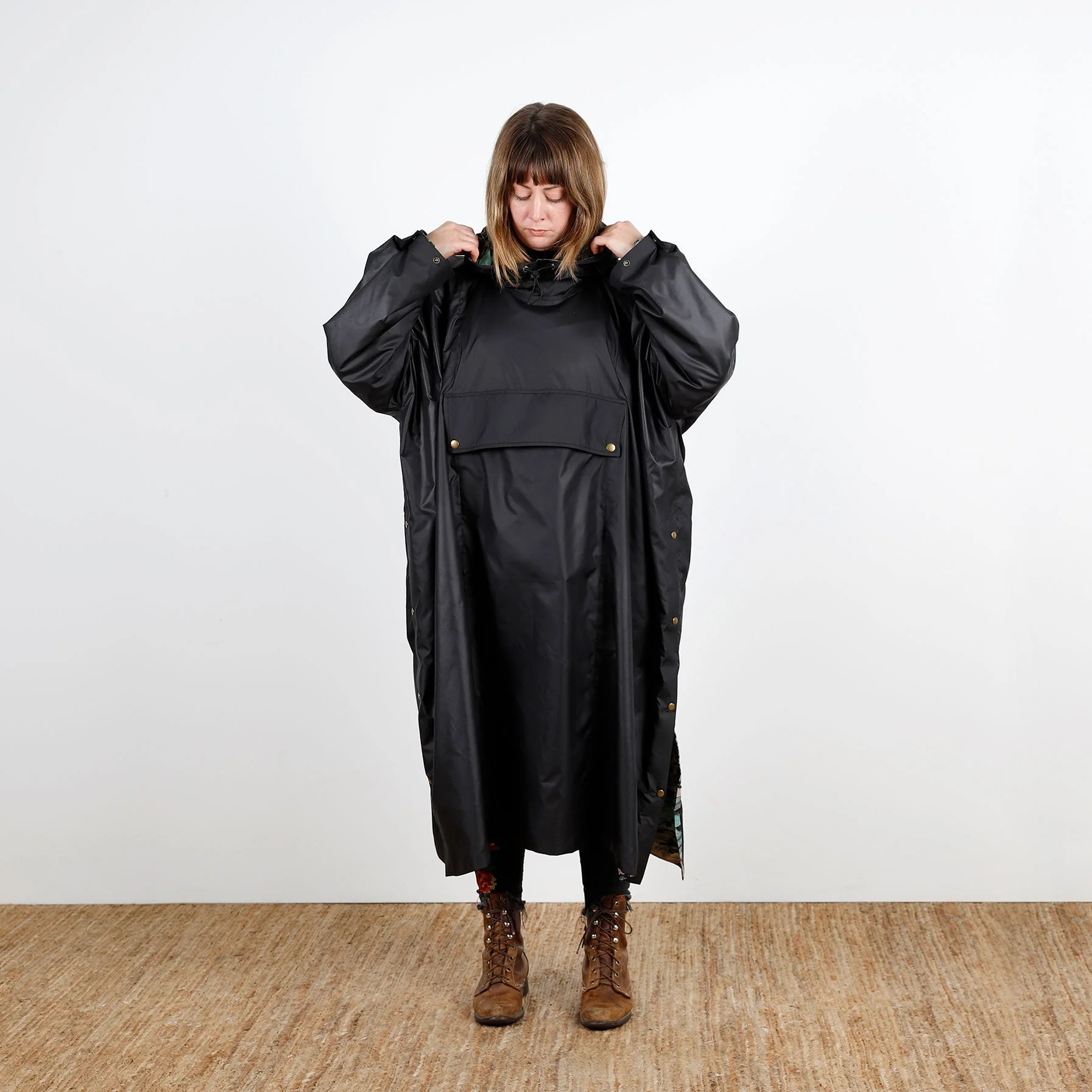 Lightweight Showerproof Poly - Black - Image 3