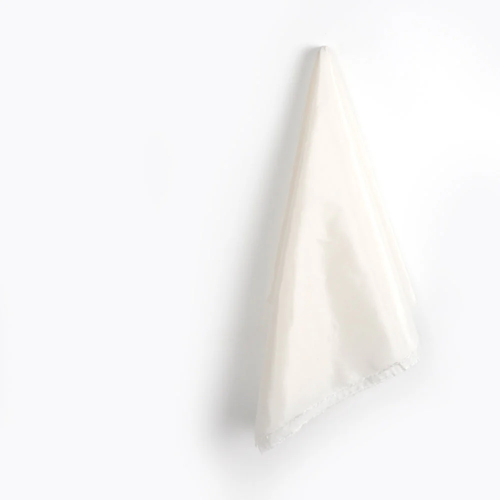 Lightweight Viscose Taffeta - Light Ivory - Image 2